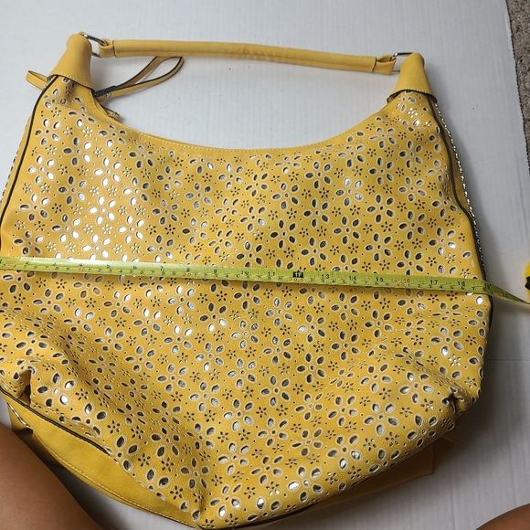 Big yellow shoulder bag - Picture 7 of 10